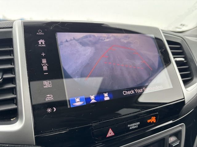 Used 2017 Honda Pilot Touring image 32