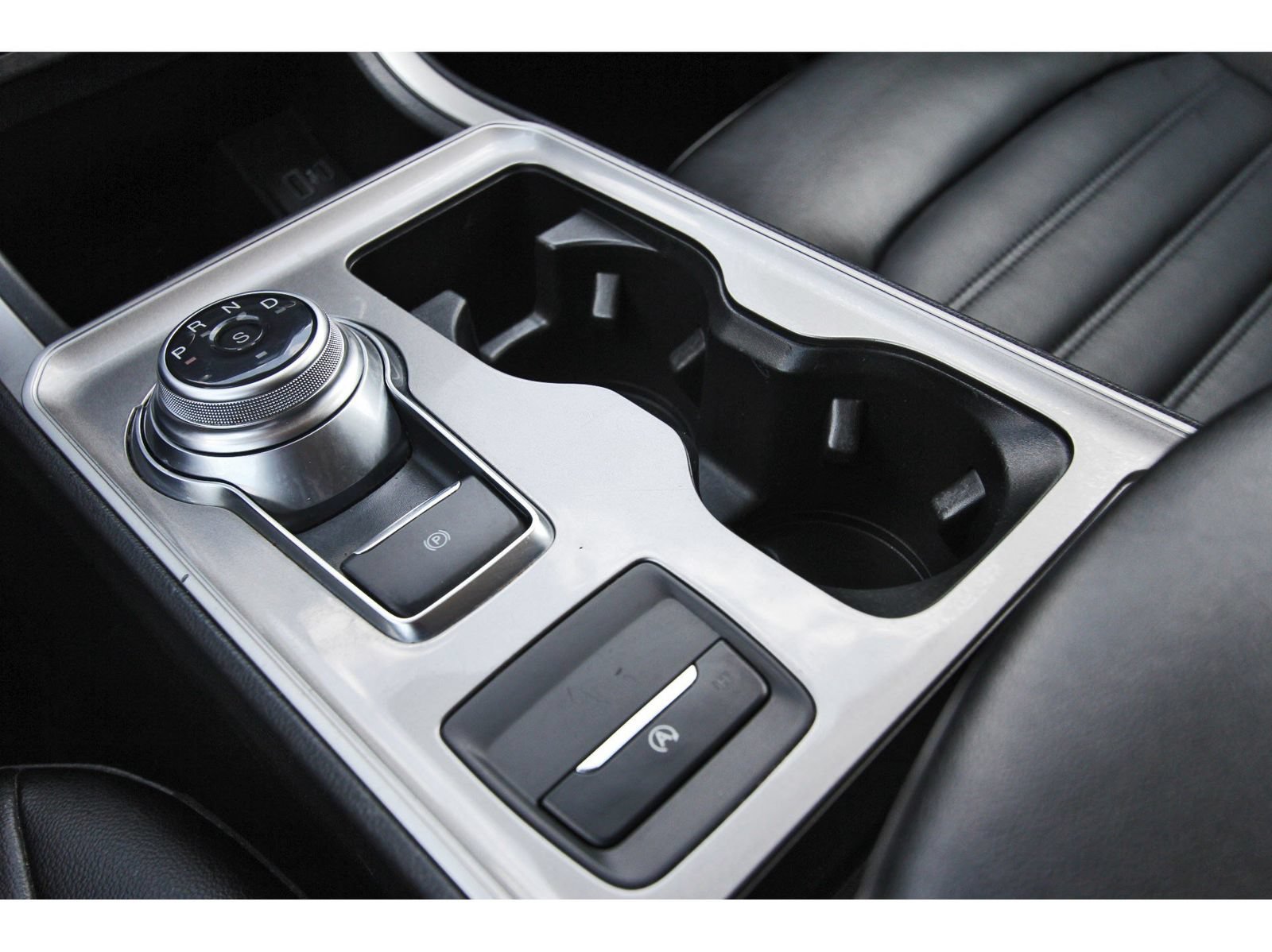 Used 2024 Ford Edge SEL AWD/4WD image 30