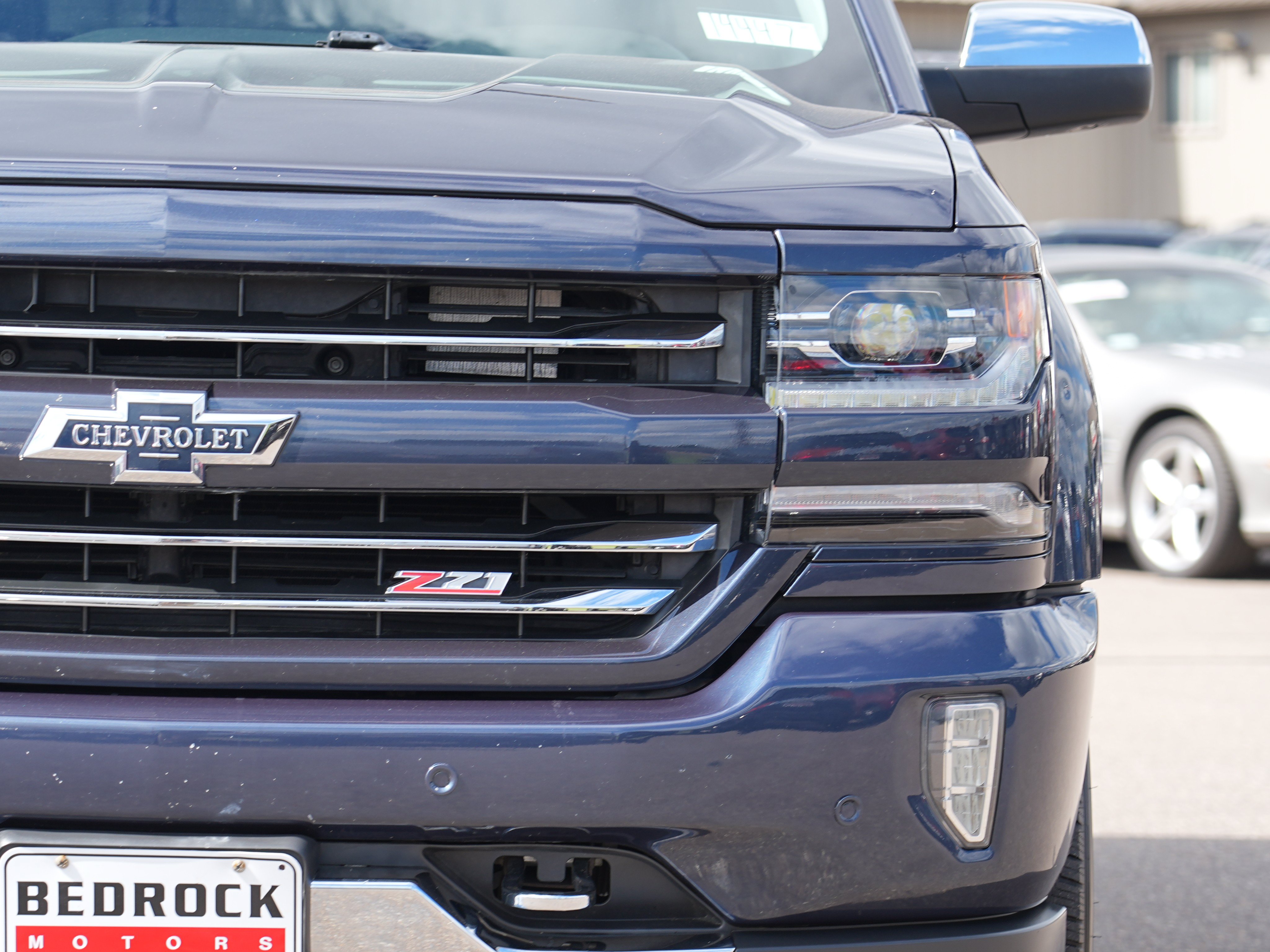 Used 2018 Chevrolet Silverado 1500 LTZ Z71 w/ Centennial Edition AWD/4WD image 9