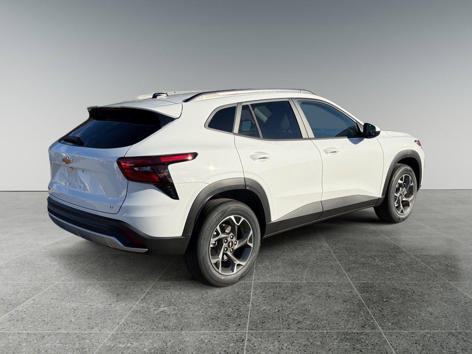 New 2026 Chevrolet Trax LT w/ Driver Confidence Package FWD image 5