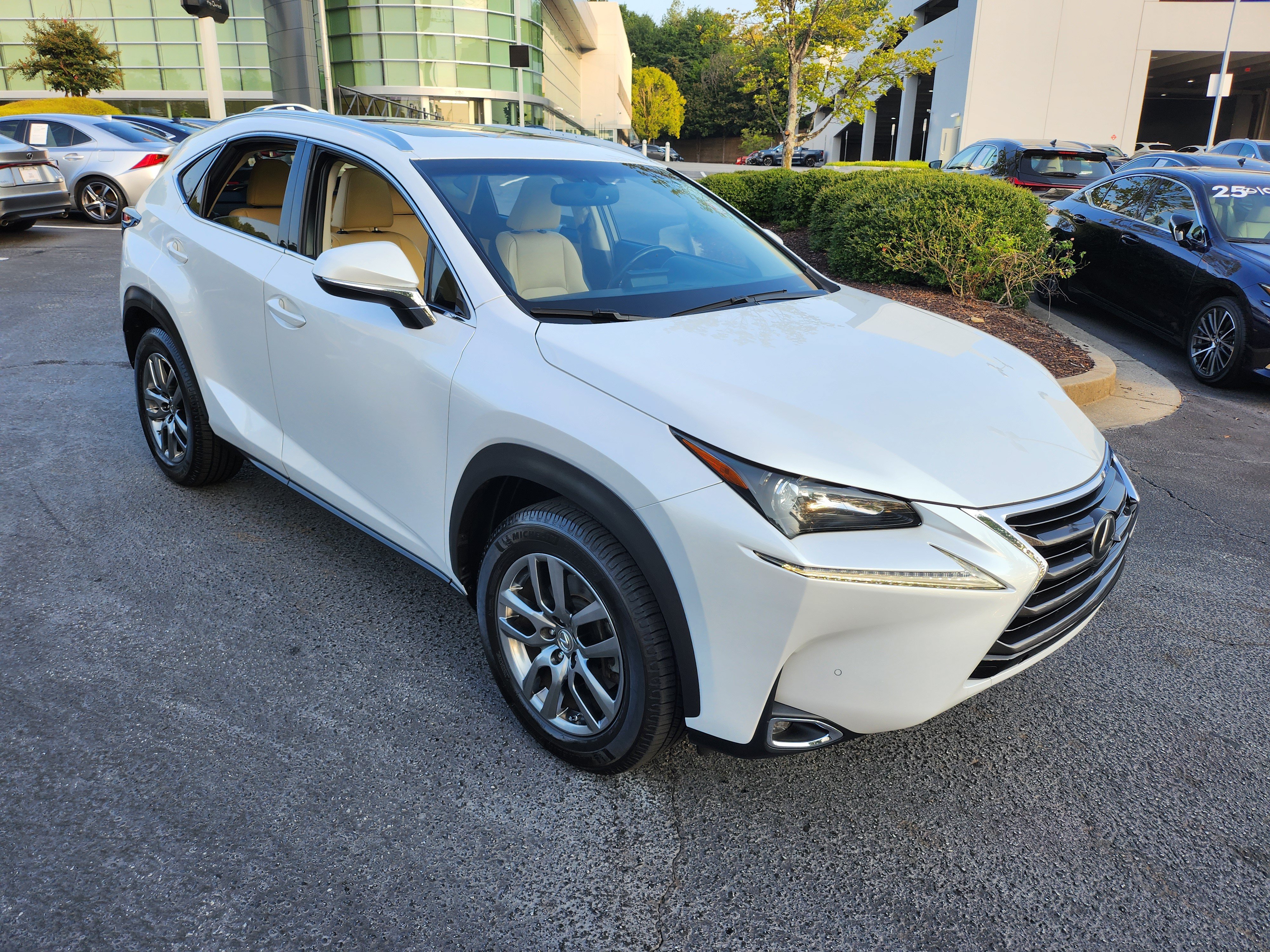 Used 2016 Lexus NX 200t FWD w/ Luxury Package image 7