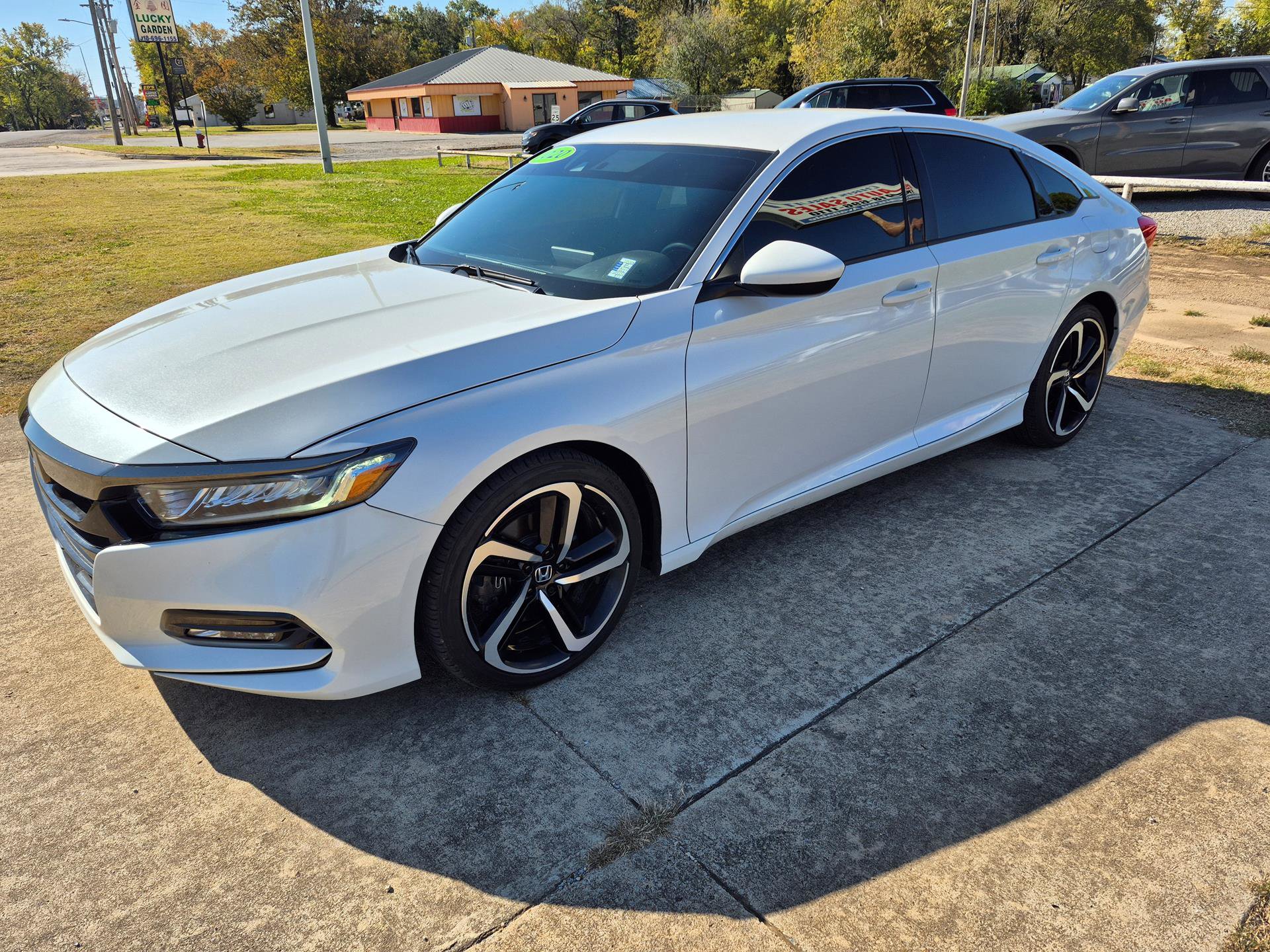 Used 2020 Honda Accord Sport image 3