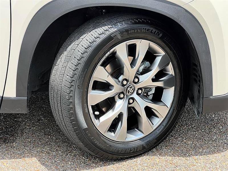 Used 2024 Toyota Grand Highlander FWD image 50