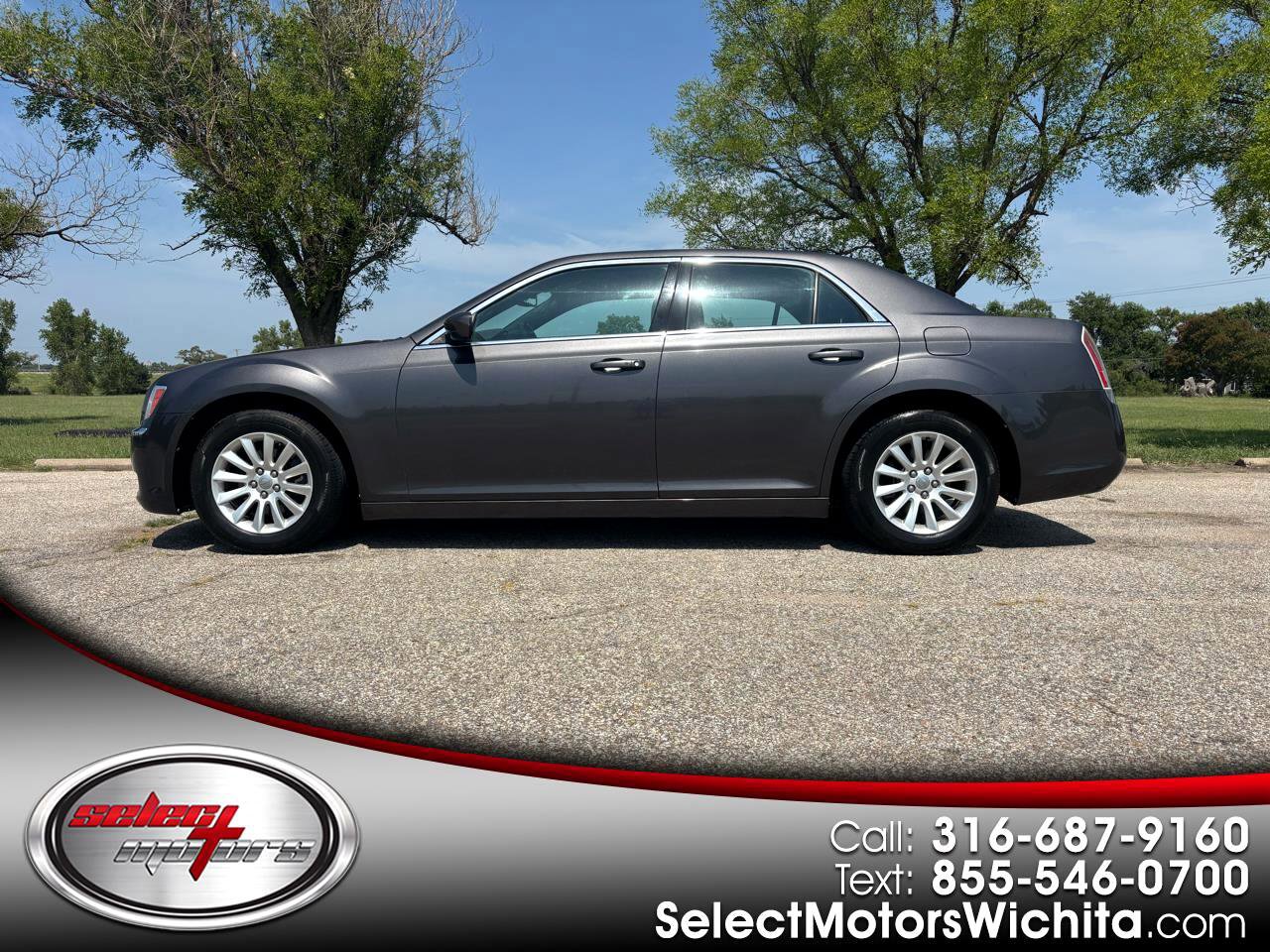 Used 2013 Chrysler 300 w/ Driver Convenience Group