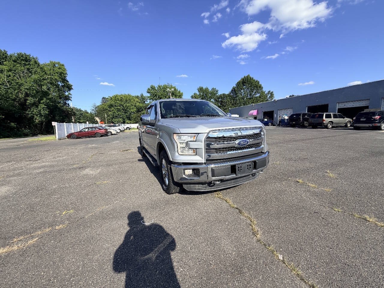 Used 2015 Ford F150 Lariat w/ Equipment Group 502A Luxury AWD/4WD image 14