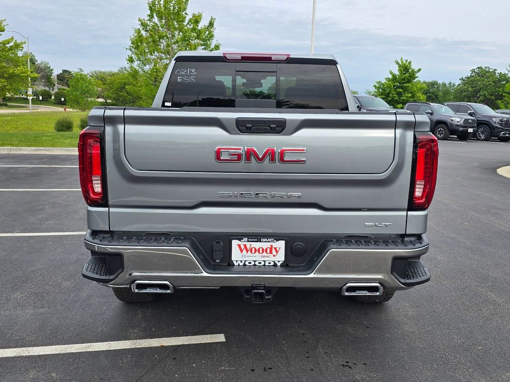 New 2026 GMC Sierra 1500 SLT w/ SLT Premium Package AWD/4WD image 9