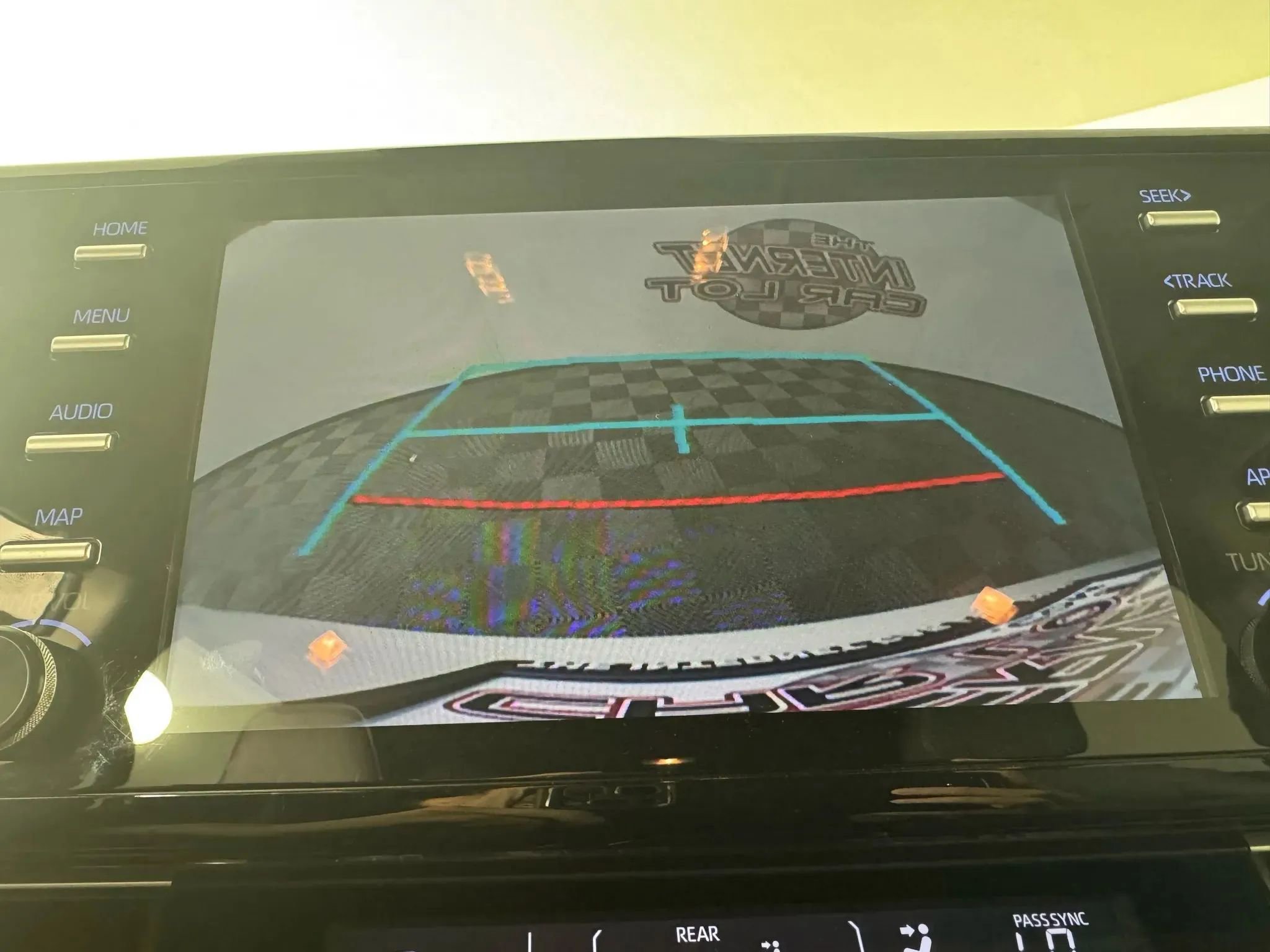 Used 2021 Toyota Sienna XLE image 18