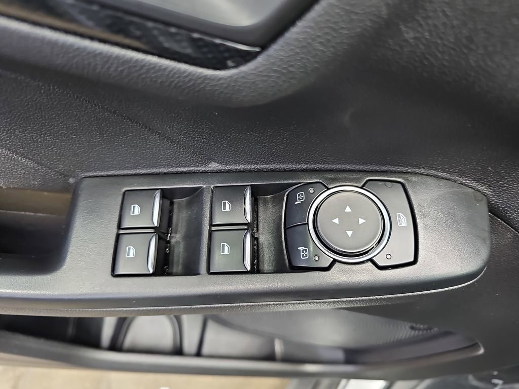 Used 2024 Ford Escape ST-Line image 27