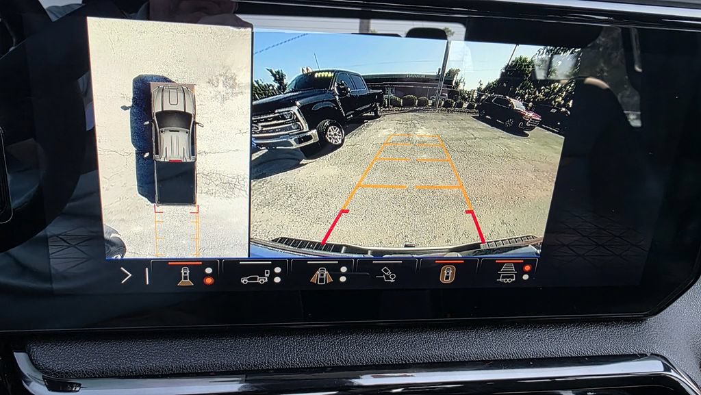 Used 2025 GMC Sierra 2500 AT4 AWD/4WD image 25