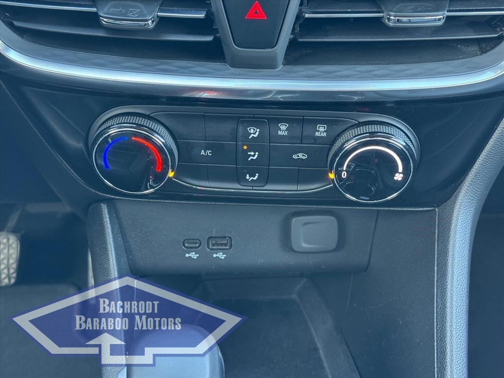 Used 2024 Buick Encore GX Sport Touring image 16