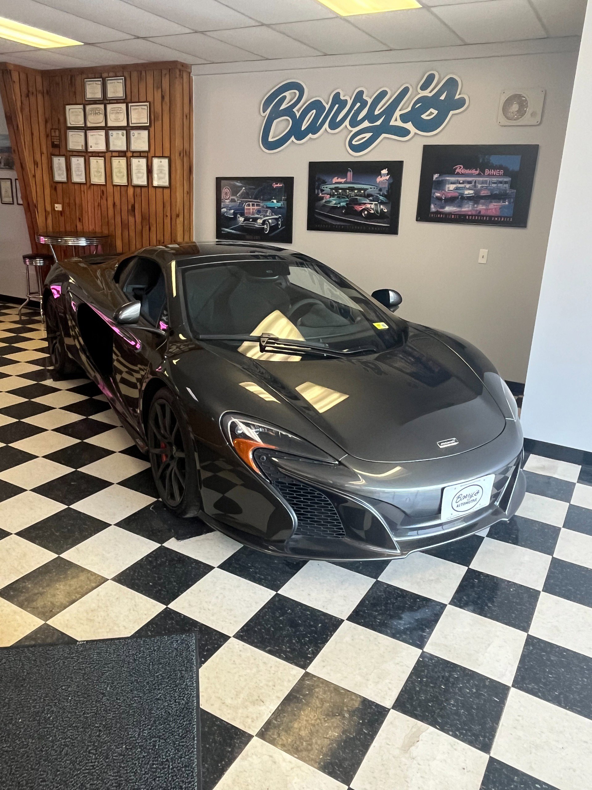 Used 2015 McLaren 650S Spider image 5