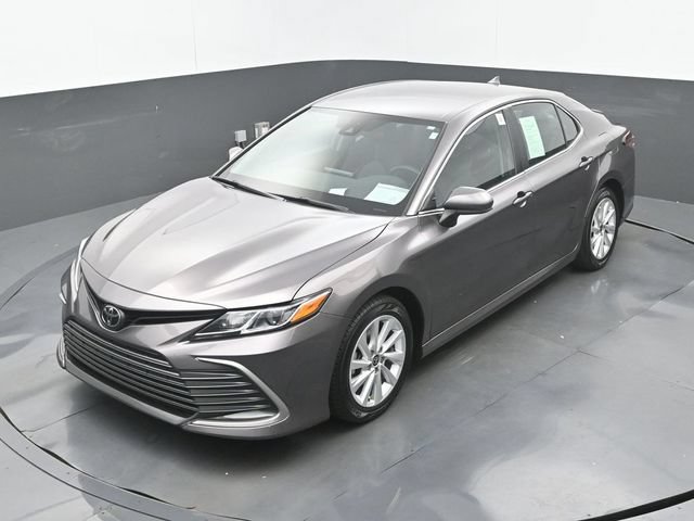 Used 2023 Toyota Camry LE FWD image 32