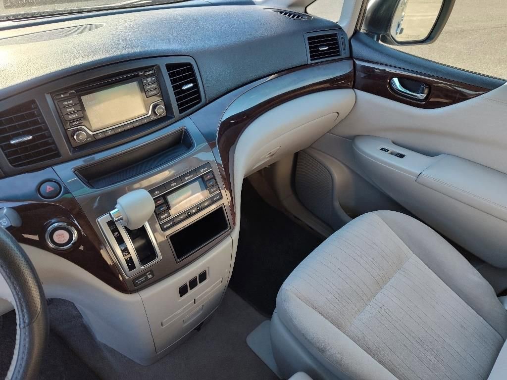 Used 2016 Nissan Quest SV image 51