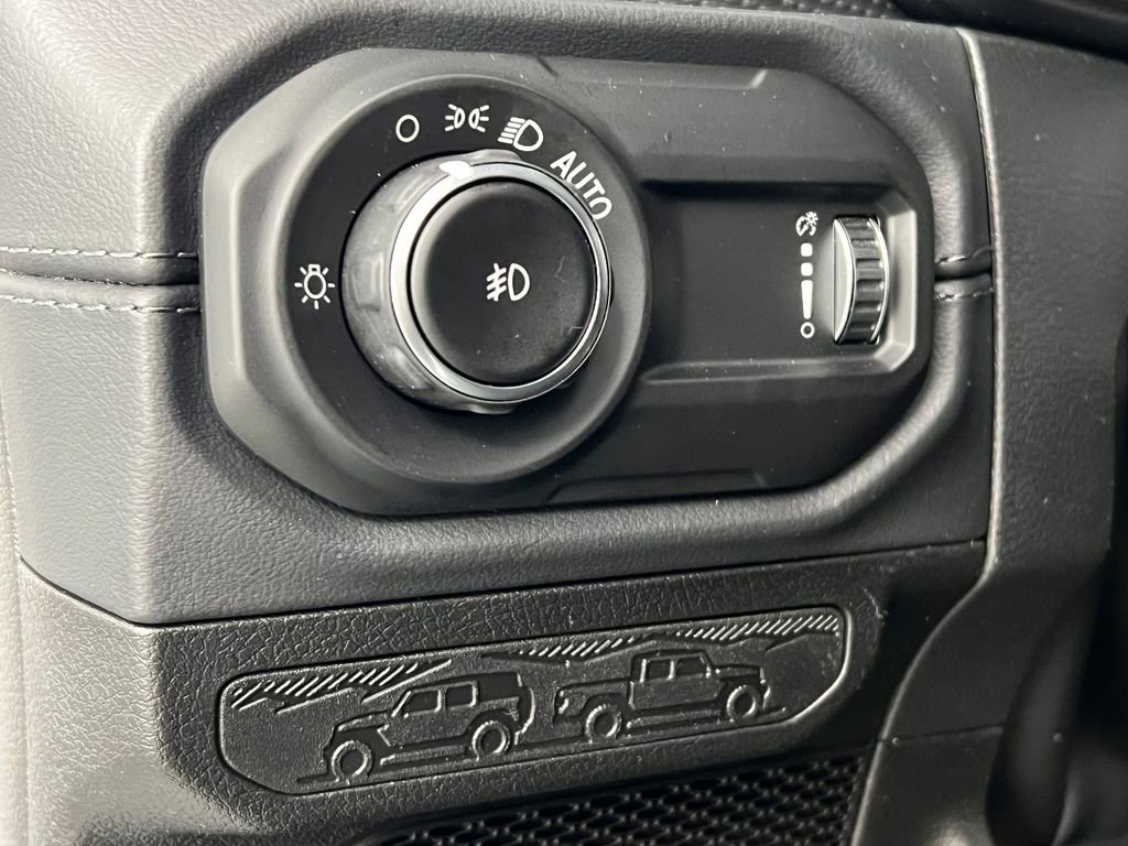New 2026 Jeep Wrangler Unlimited Rubicon AWD/4WD image 19