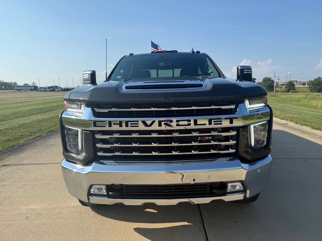 Used 2022 Chevrolet Silverado 2500 LTZ w/ LTZ Plus Package AWD/4WD image 12