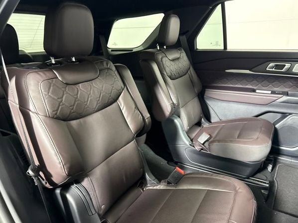 New 2026 Ford Explorer Platinum AWD/4WD image 13