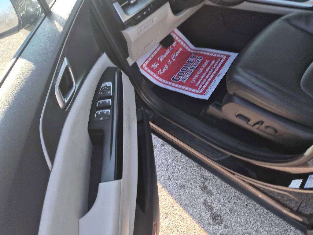 Used 2024 Kia Carnival LX image 5