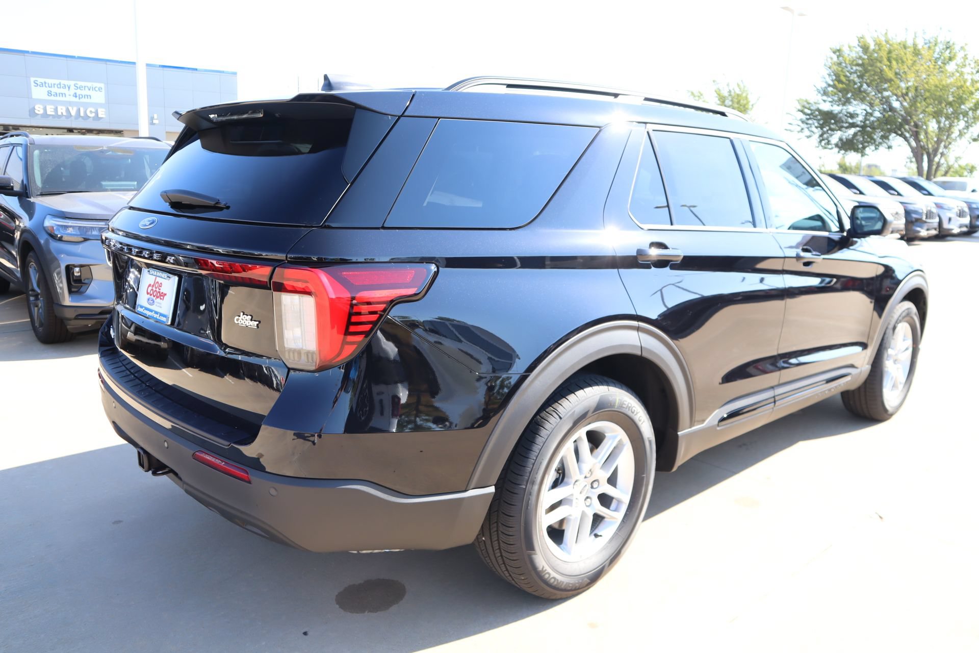 New 2026 Ford Explorer Active RWD image 23