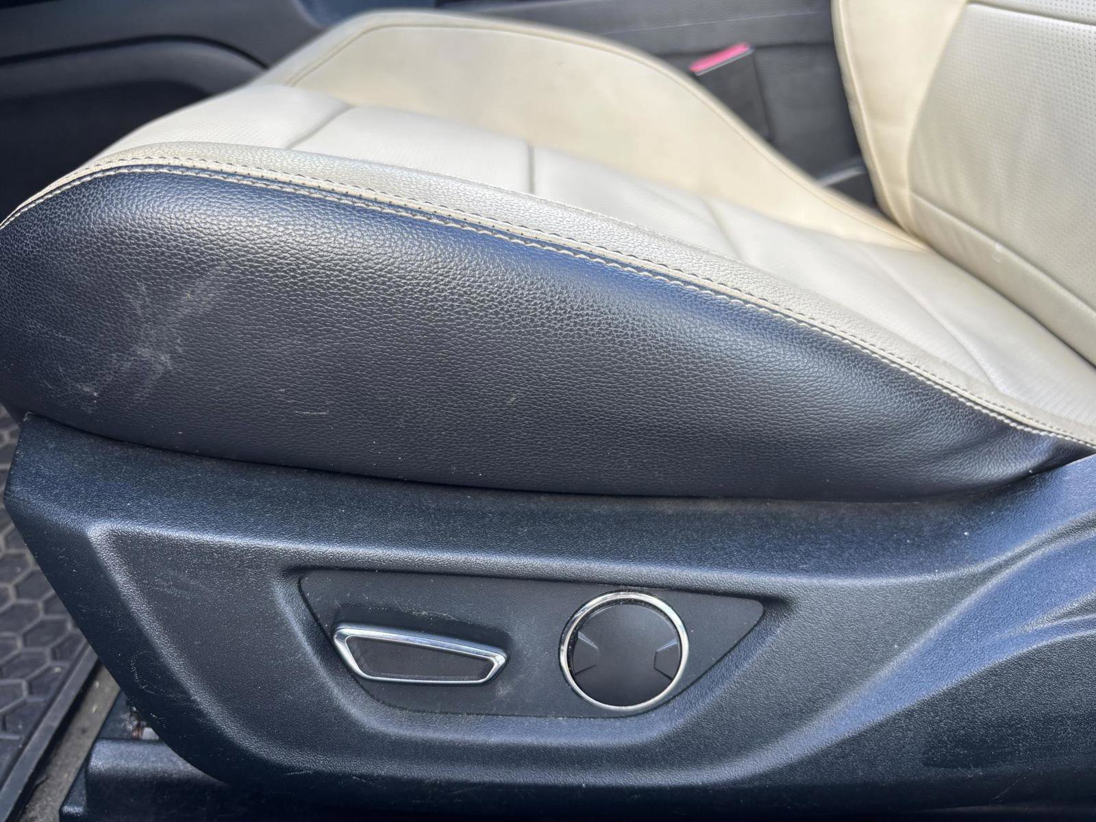 Used 2016 Ford Mustang Premium image 19