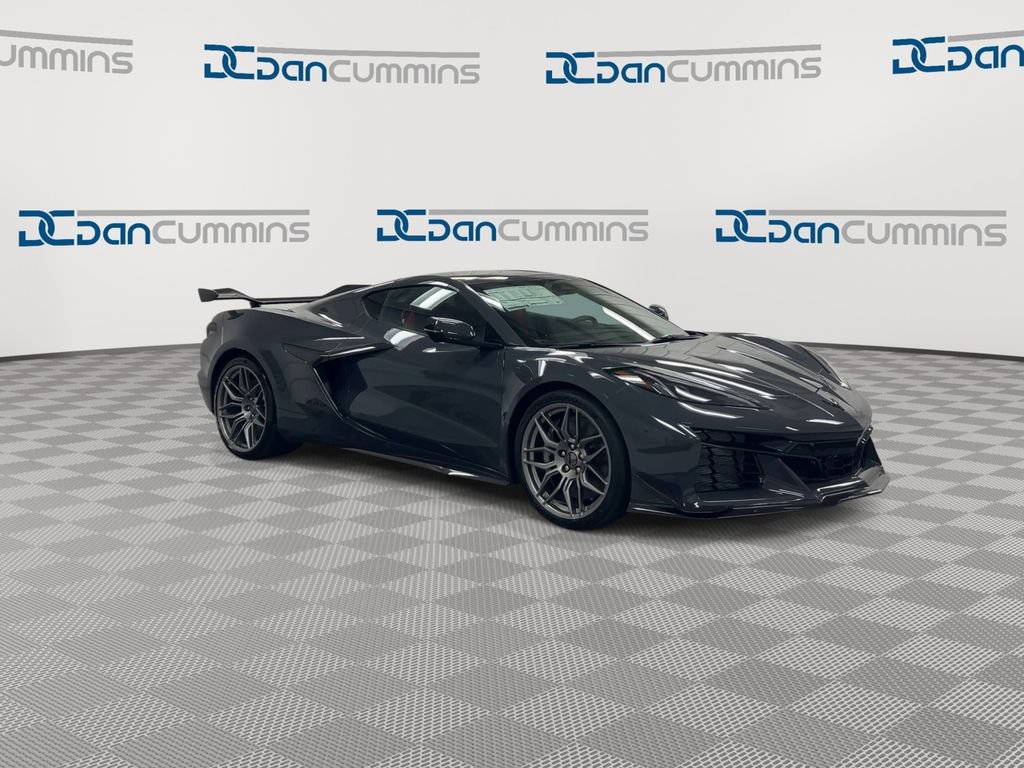 New 2027 Chevrolet Corvette Z06 RWD image 2