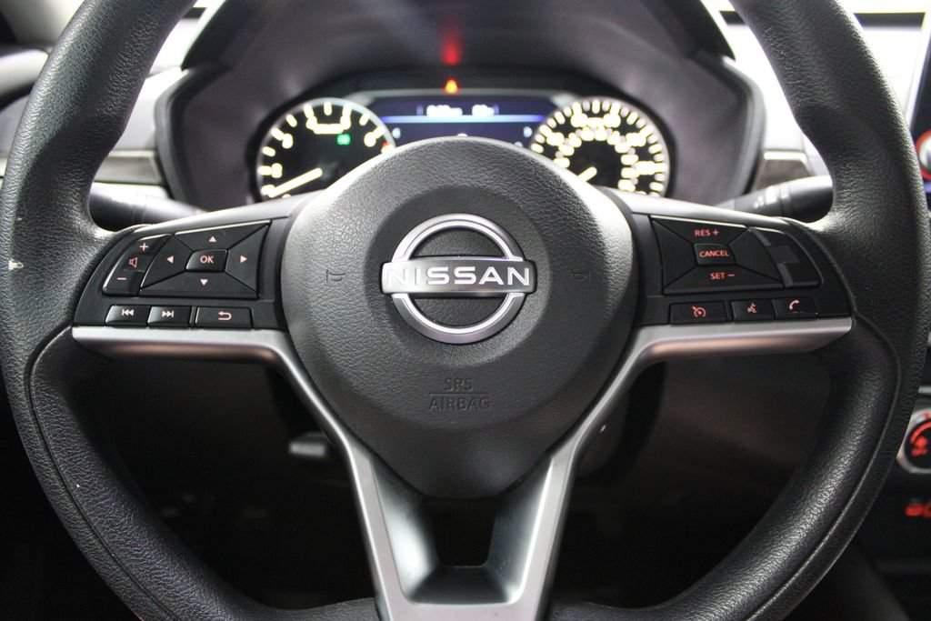 Used 2024 Nissan Altima 2.5 SV FWD image 23