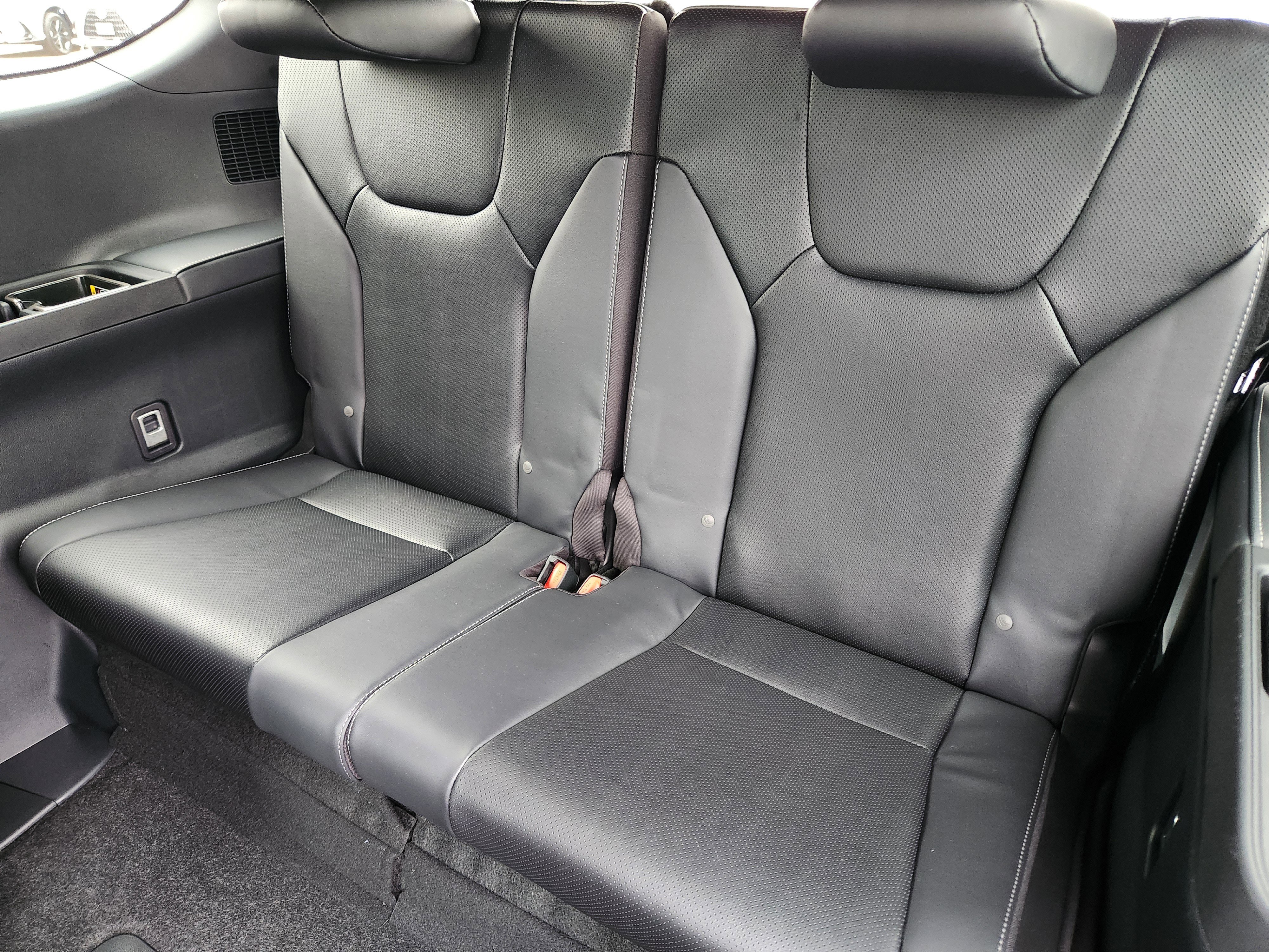 New 2026 Lexus TX 500h AWD image 18