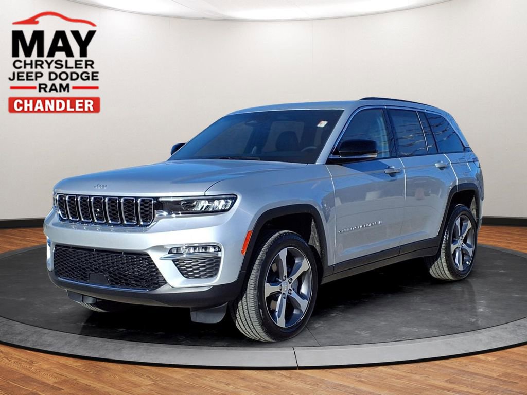 New 2025 Jeep Grand Cherokee Limited w/ Trailer Tow Package image 16