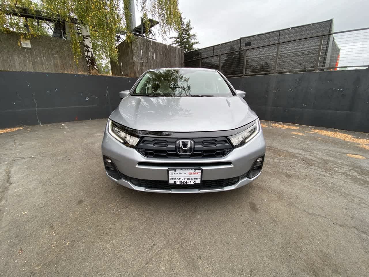 Used 2025 Honda Odyssey EX-L image 9