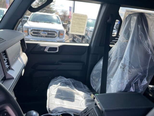 New 2026 Ford Bronco Outer Banks AWD/4WD image 16