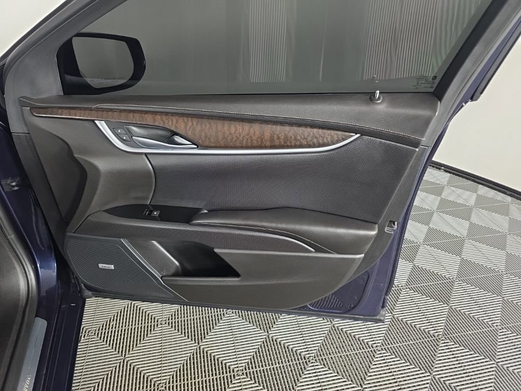 Used 2018 Cadillac XTS Luxury image 39