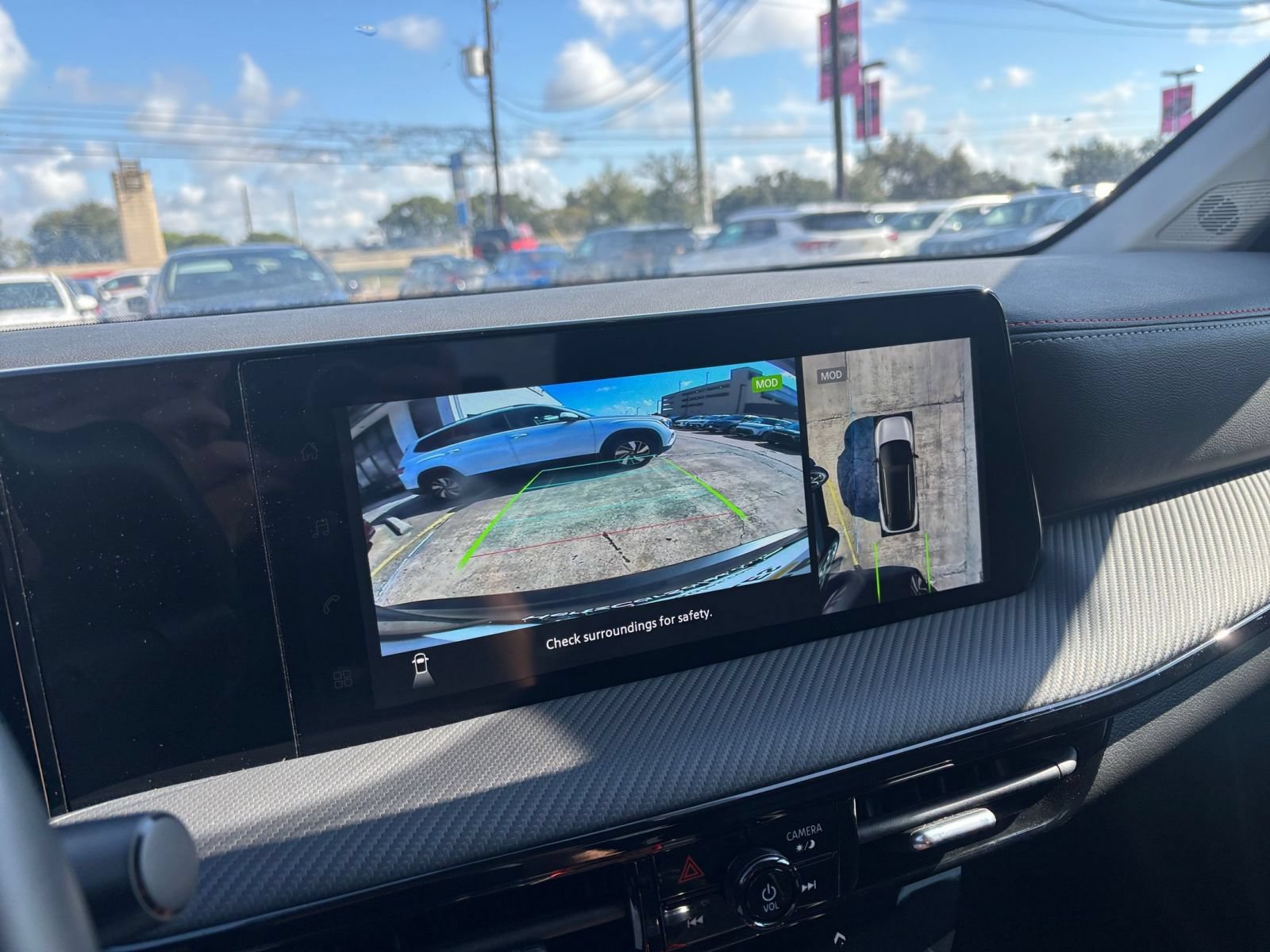 Used 2026 Nissan Kicks SR AWD/4WD image 21