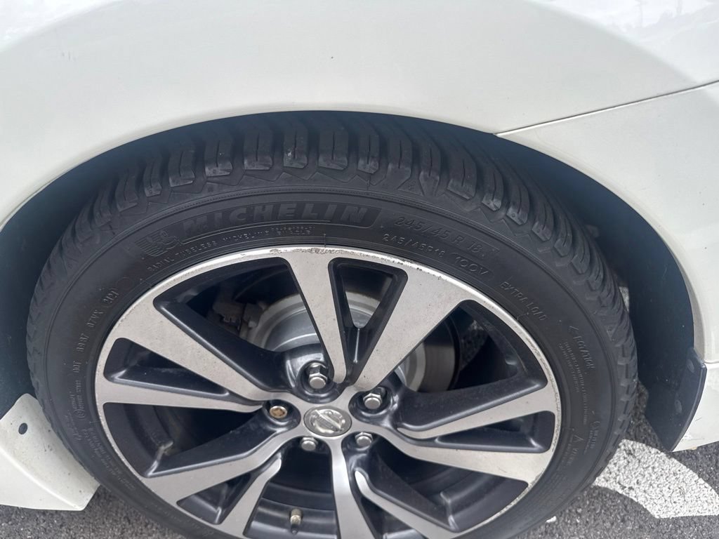 Used 2017 Nissan Maxima 3.5 SV FWD image 11
