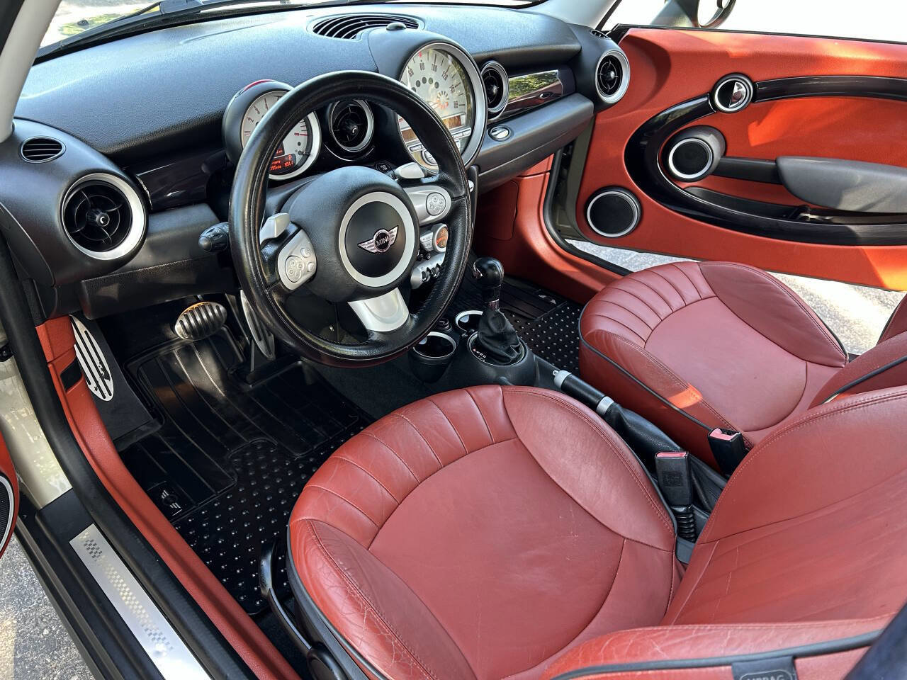 Used 2009 MINI Cooper S image 4