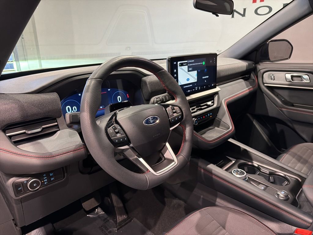Used 2025 Ford Explorer ST-Line RWD image 9