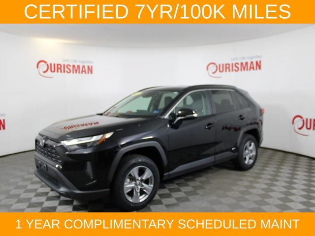 Used 2025 Toyota RAV4 XLE AWD/4WD image 3