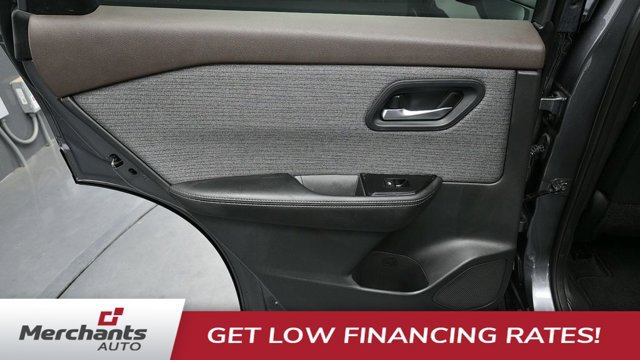 Used 2023 Nissan Rogue SV AWD/4WD image 16