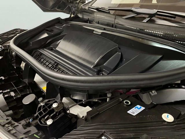 Used 2023 Mercedes-Benz EQS 580 4MATIC SUV image 33