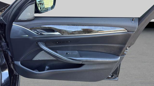 Used 2019 BMW M550i xDrive w/ Premium Package image 23