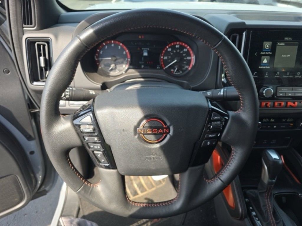 Used 2025 Nissan Frontier PRO-4X AWD/4WD image 12