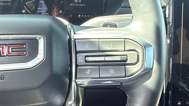 Used 2025 GMC Acadia Elevation FWD image 18