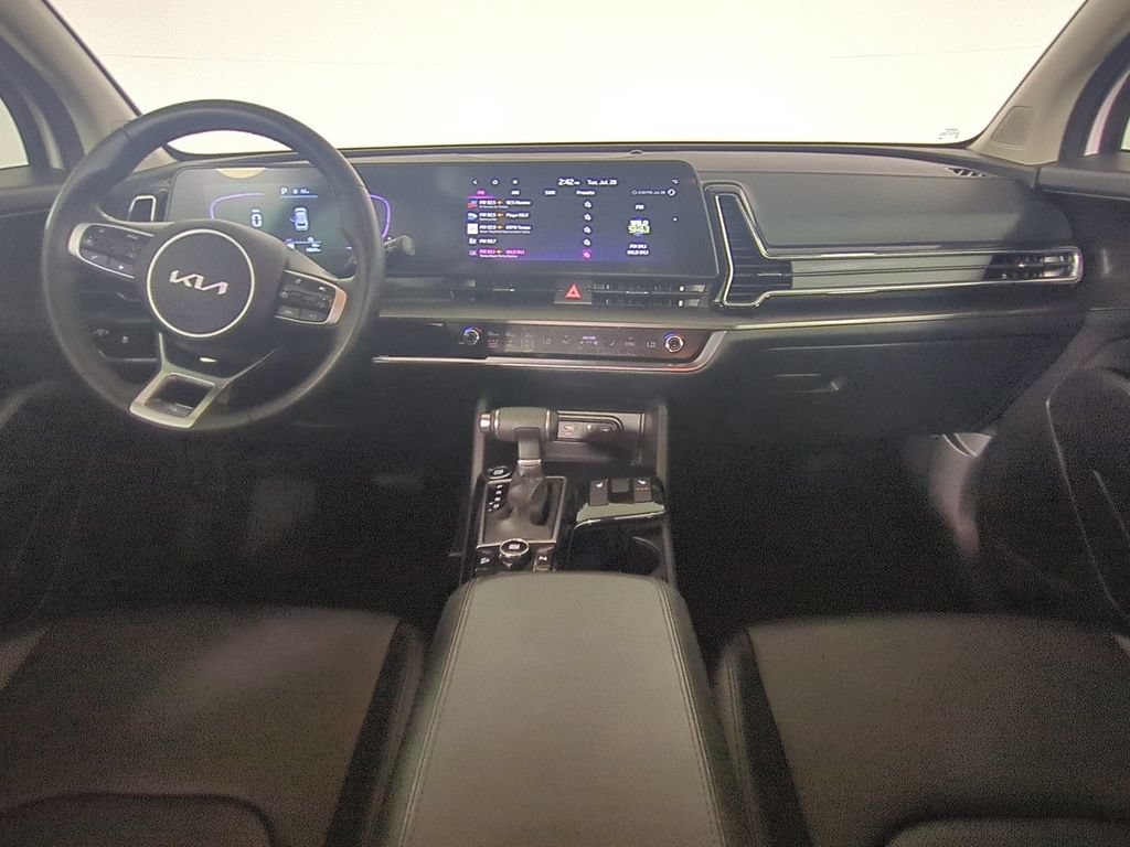 Used 2025 Kia Sportage EX FWD image 17
