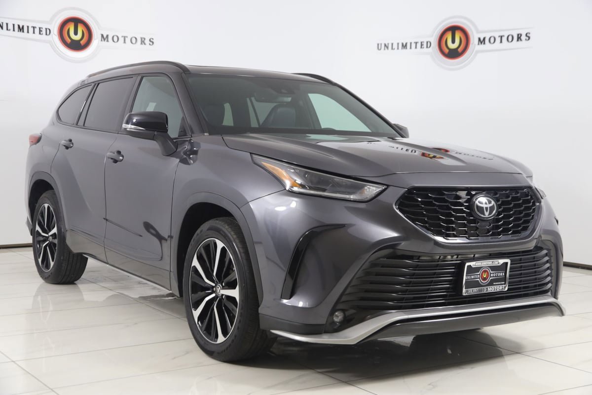 Used 2022 Toyota Highlander XSE w/ Protection Package #3 (TMS) AWD/4WD image 22