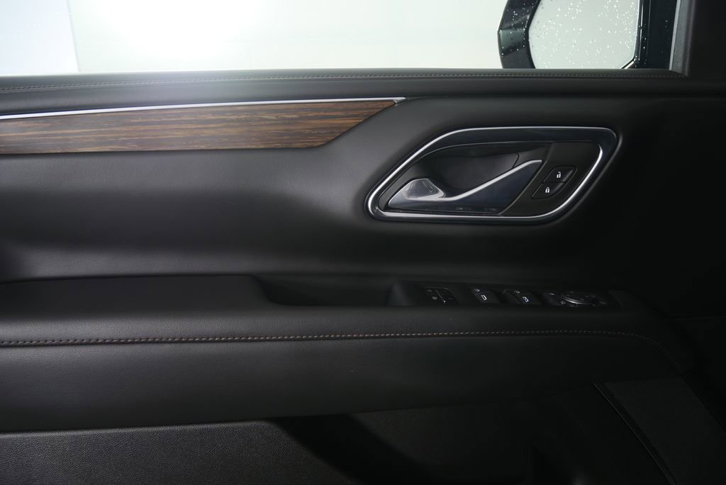 Used 2023 Chevrolet Tahoe High Country image 8