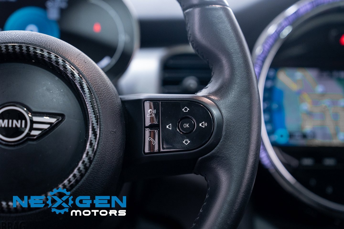 Used 2023 MINI Cooper 2-Door Hardtop image 19