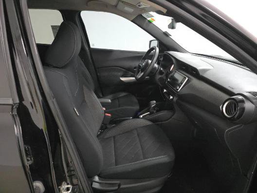Used 2020 Nissan Kicks SV w/ Exterior Package FWD image 8