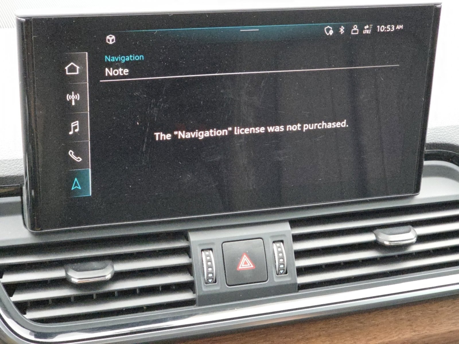 Used 2023 Audi Q5 2.0T Premium w/ Convenience Package image 3