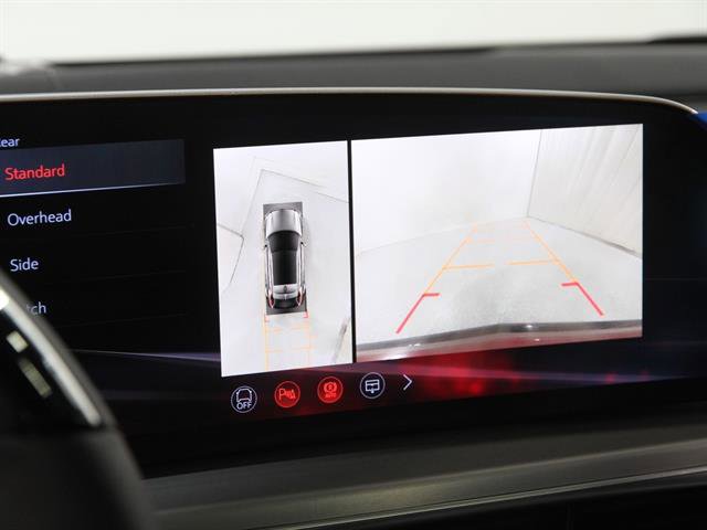 New 2026 Cadillac Lyriq V image 14