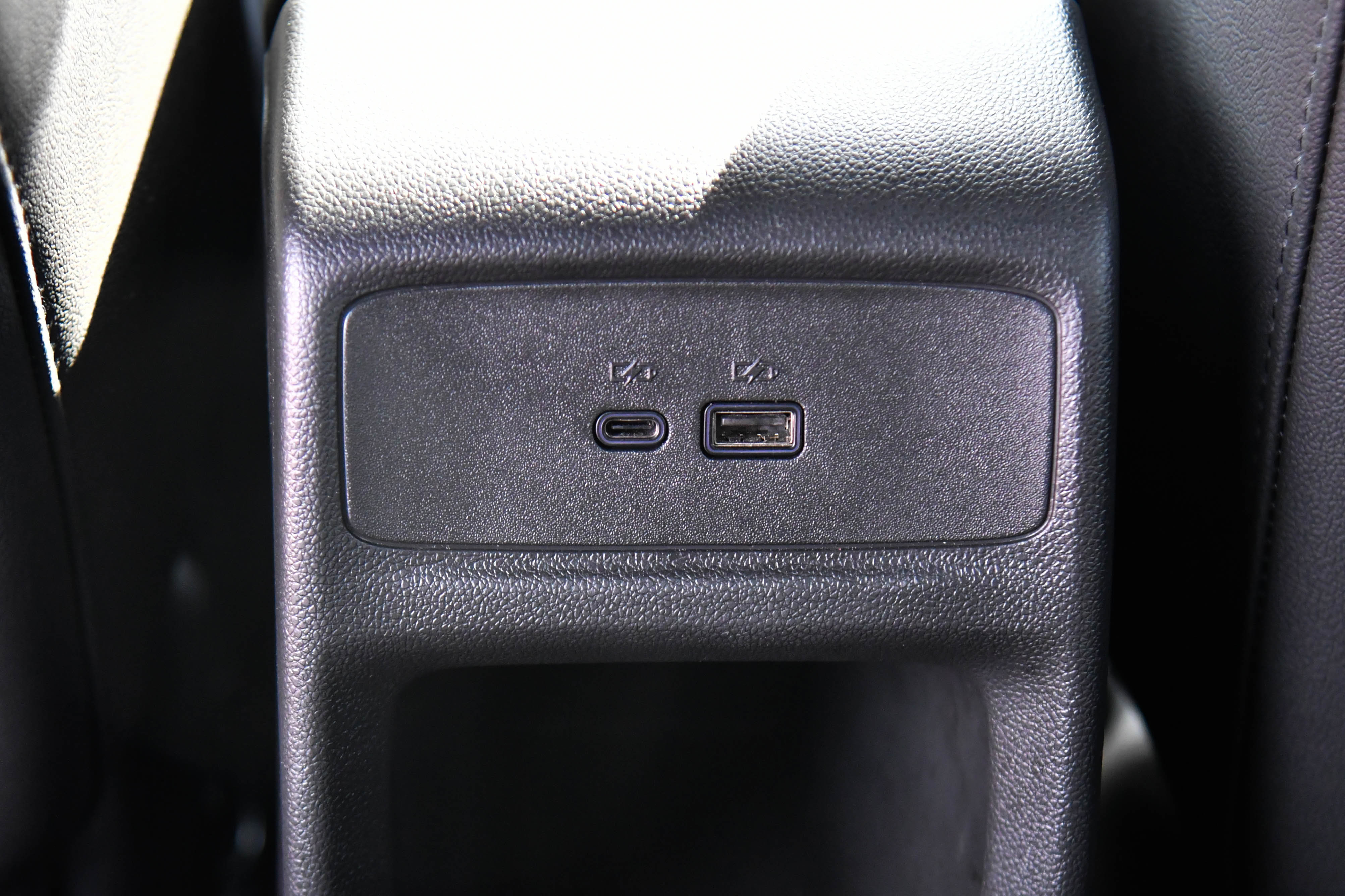 Used 2025 Buick Envista Preferred image 38