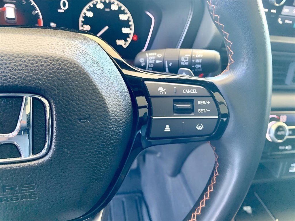 Used 2025 Honda Pilot TrailSport image 35