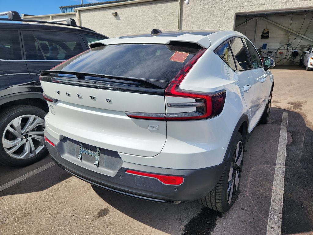 Used 2023 Volvo C40 P8 Recharge Ultimate AWD/4WD image 9